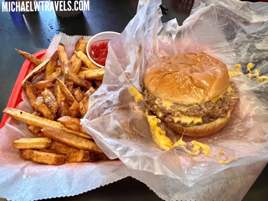 Food Review Delicious Greasy Cheeseburgers From Dyer's In Memphis!