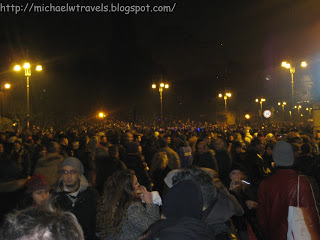 a large crowd of people at night