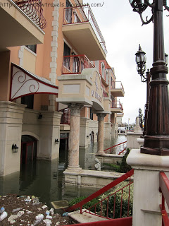 a flooded building with pillars